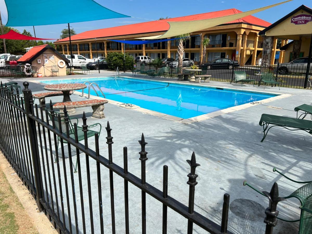 Country Hearth Inn & Suites Cartersville Extérieur photo