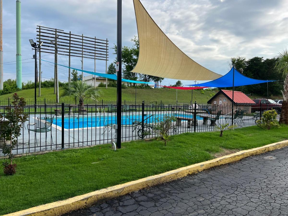 Country Hearth Inn & Suites Cartersville Extérieur photo