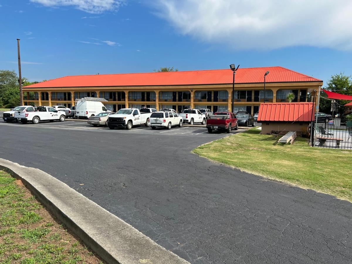Country Hearth Inn & Suites Cartersville Extérieur photo