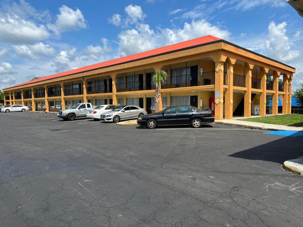 Country Hearth Inn & Suites Cartersville Extérieur photo